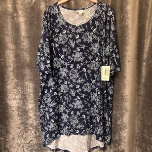 LuLaRoe Irma Tunic